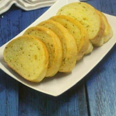 Air Fryer Frozen Texas Toast Garlic Bread