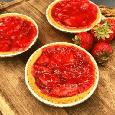 Easy Air Fryer Mini Strawberry Pies