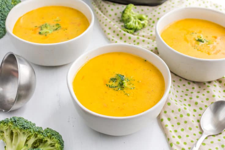 Instant Pot Broccoli and Cheddar Cheese Soup