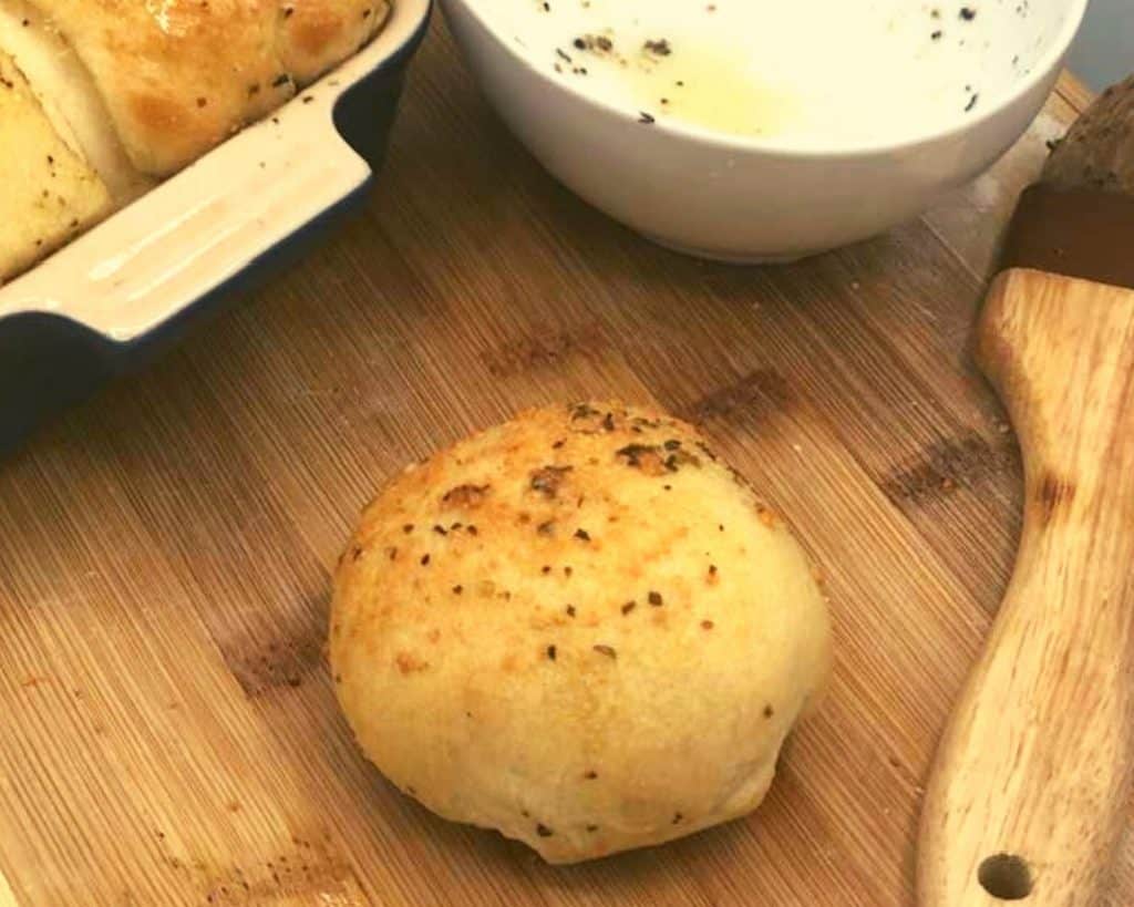 How To Cook Air Fryer Cheese Stuffed Garlic Rolls