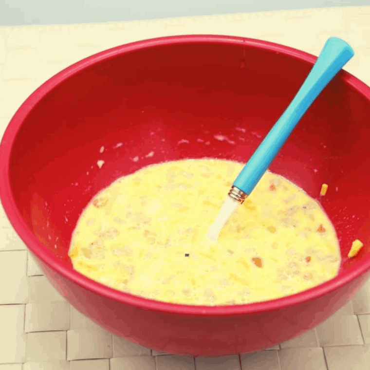 Whisk eggs, heavy cream, salt, and pepper together in a bowl until smooth.