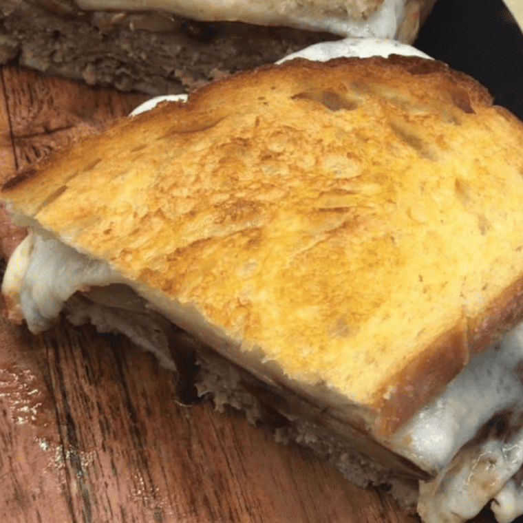 Air Fryer Meatloaf Sandwich 