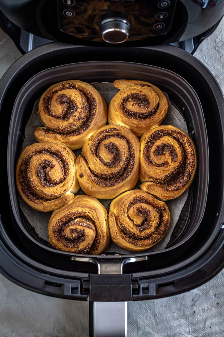 Air Fryer Homemade Cinnamon Rolls