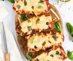 AIR FRYER HOMEMADE FRENCH BREAD PIZZA