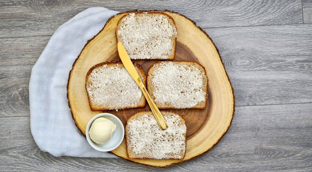 Air Fryer Weight Watcher Grilled Cheese is amazing! If you are looking for a great low-calorie lunch, this is one of my favorites!