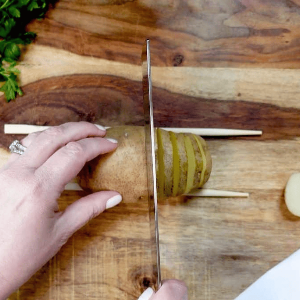 How To Make Air Fryer Garlic Butter Hasselback Potatoes
