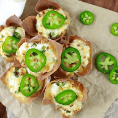 Air Fryer Jalapeno Popper Wonton Cups (5 Ingredients)