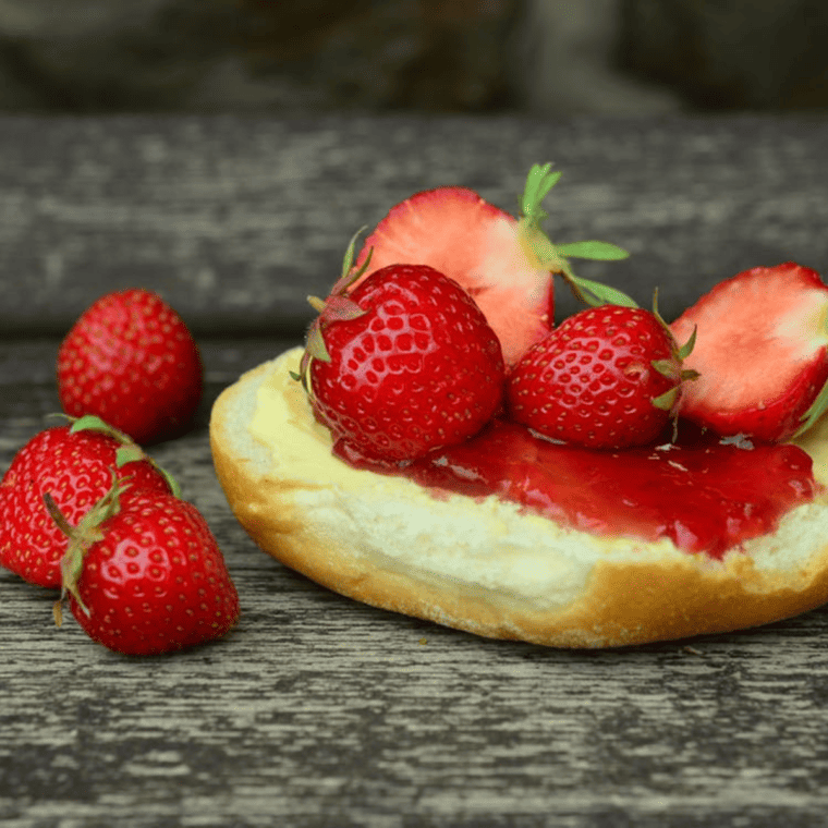 Air Fryer Mug Strawberry Cobbler (1)