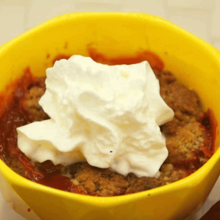 Air Fryer Mug Strawberry Cobbler