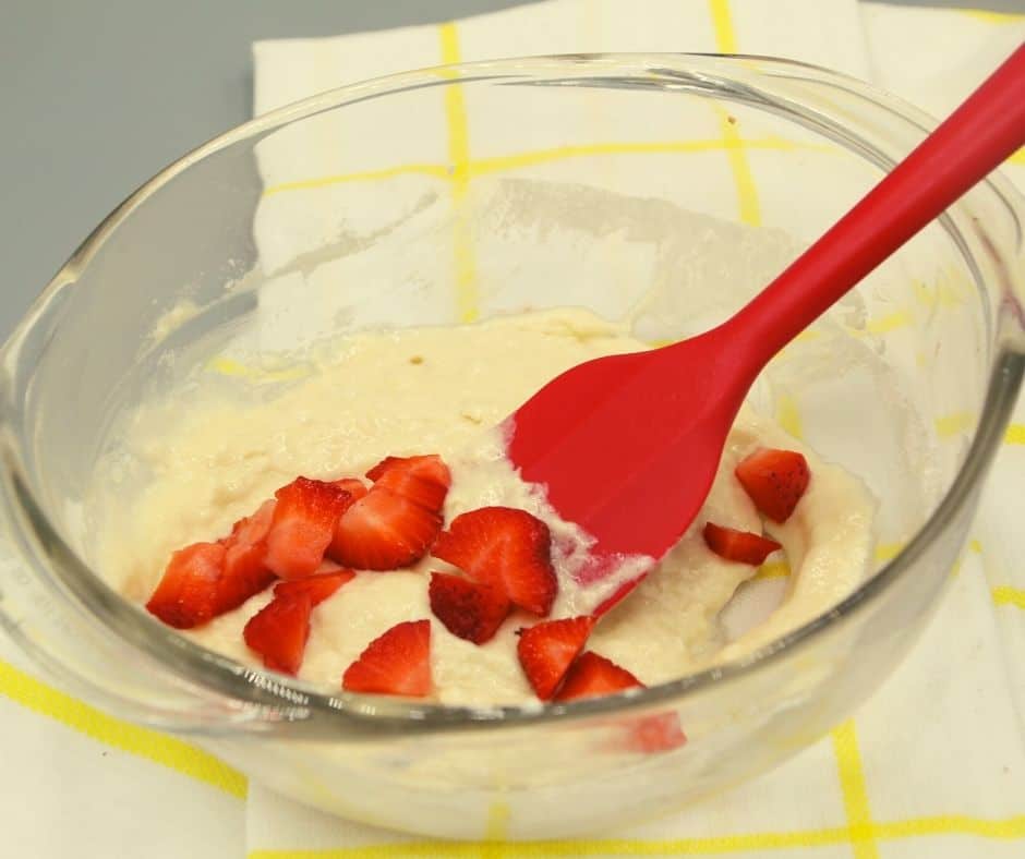 Looking for a quick and easy dessert? This Air Fryer Strawberry & Cream Mug Cake is perfect! With only a few ingredients, it’s ready in minutes. Plus, it’s the perfect size for one person. So go ahead and indulge yourself!