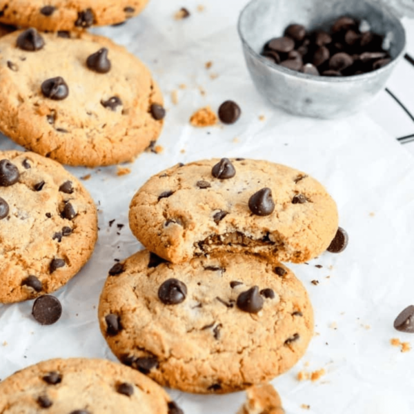 Air Fryer Copycat Doubletree Cookies - Fork To Spoon