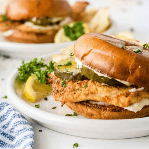 https://forktospoon.com/wp-content/uploads/2021/04/Air-Fryer-Copycat-Popeyes-Cajun-Flounder-Sandwich-500x500.png