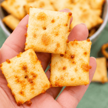 Air Fryer Homemade Cheez-Its (7 Ingredients, Crispy & Easy)