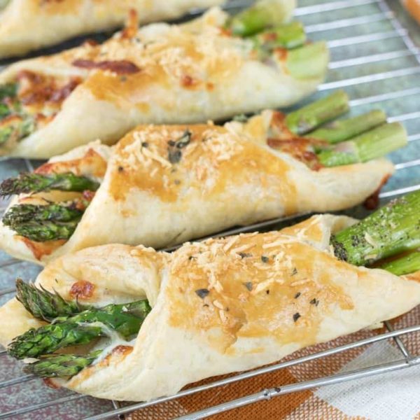 Air Fryer Asparagus Puff Pastry Bundles Fork To Spoon