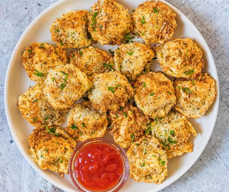 air-fryer-crispy-spinach-ricotta-fried-tortellini-fork-to-spoon