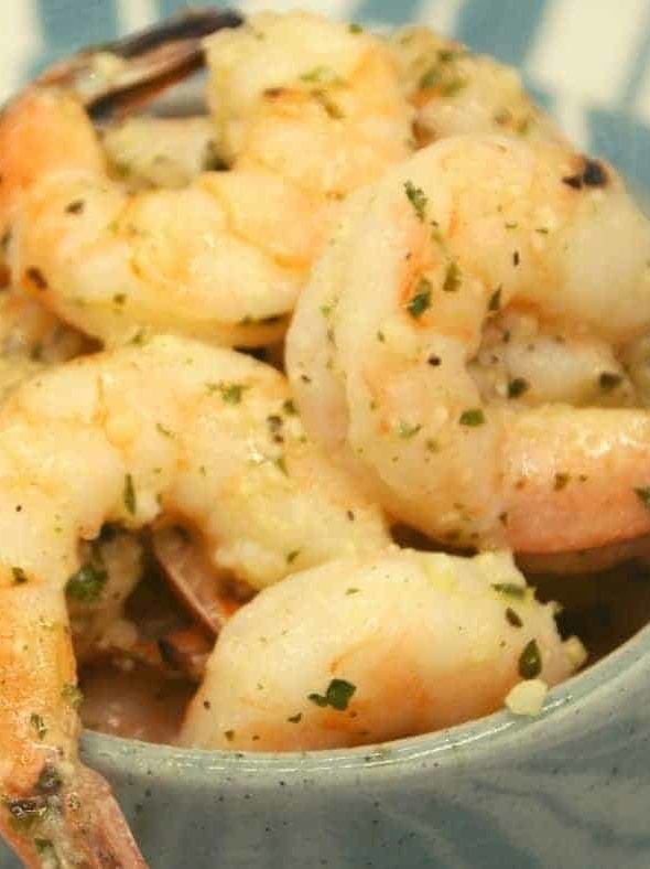 Air Fryer Colossal Garlic and Lemon Shrimp - Fork To Spoon