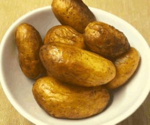 Air Fryer Roasted Fingerling Potatoes