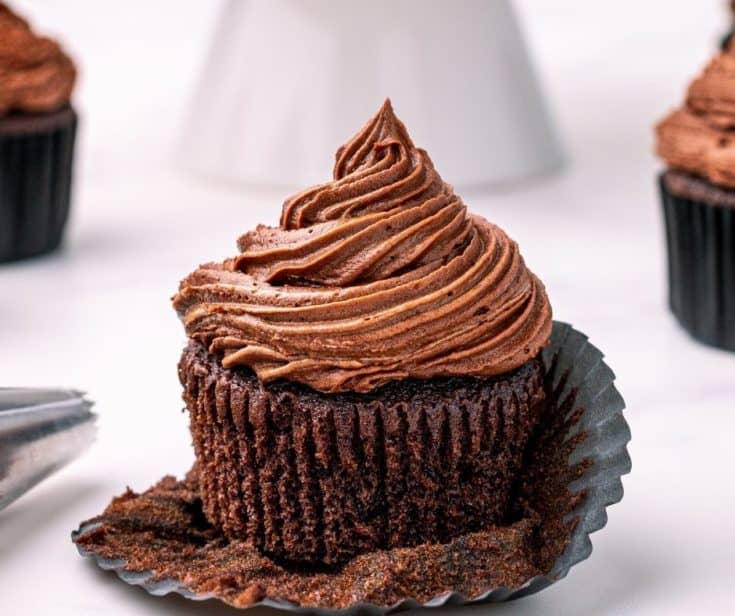 air-fryer-chocolate-cupcakes-fork-to-spoon