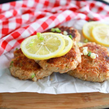 Cook the Crab Cakes: Lightly oil or butter the griddle surface. Carefully place the crab cakes on the griddle. Cook for about 4-5 minutes on one side, or until golden brown and crispy. Gently flip the crab cakes and cook for another 4-5 minutes on the other side. Check for Doneness: The crab cakes should be golden brown on the outside and hot all the way through. Serve: Serve the crab cakes hot off the griddle. They are great with a side of lemon wedges, tartar sauce, or a simple green salad. Tips: