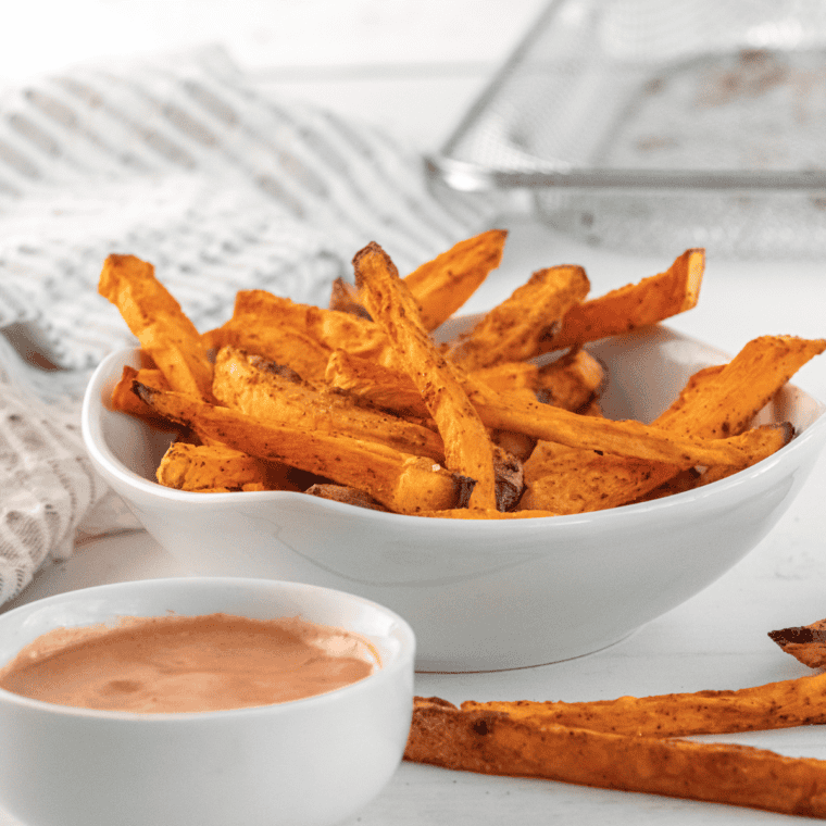 Crispy, golden homemade Outback Steakhouse Sweet Potato Fries with a perfect seasoning, served hot and ready for dipping.