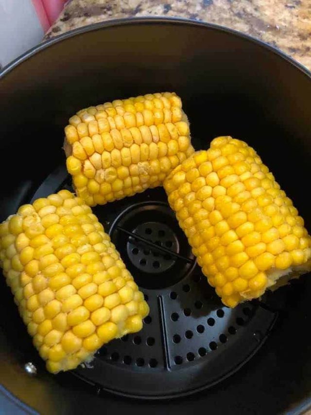 Air Fryer Frozen Corn on The Cob - Fork To Spoon