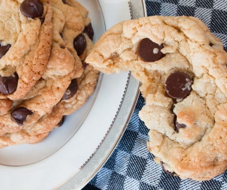 Air Fryer Chocolate Chip Cookies