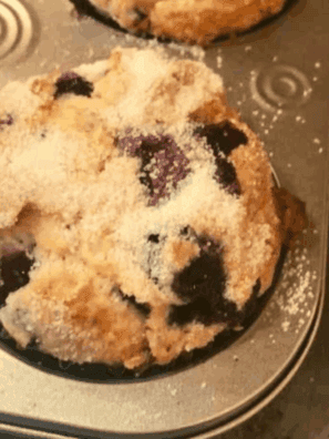 Air Fryer Berry Cream Muffins