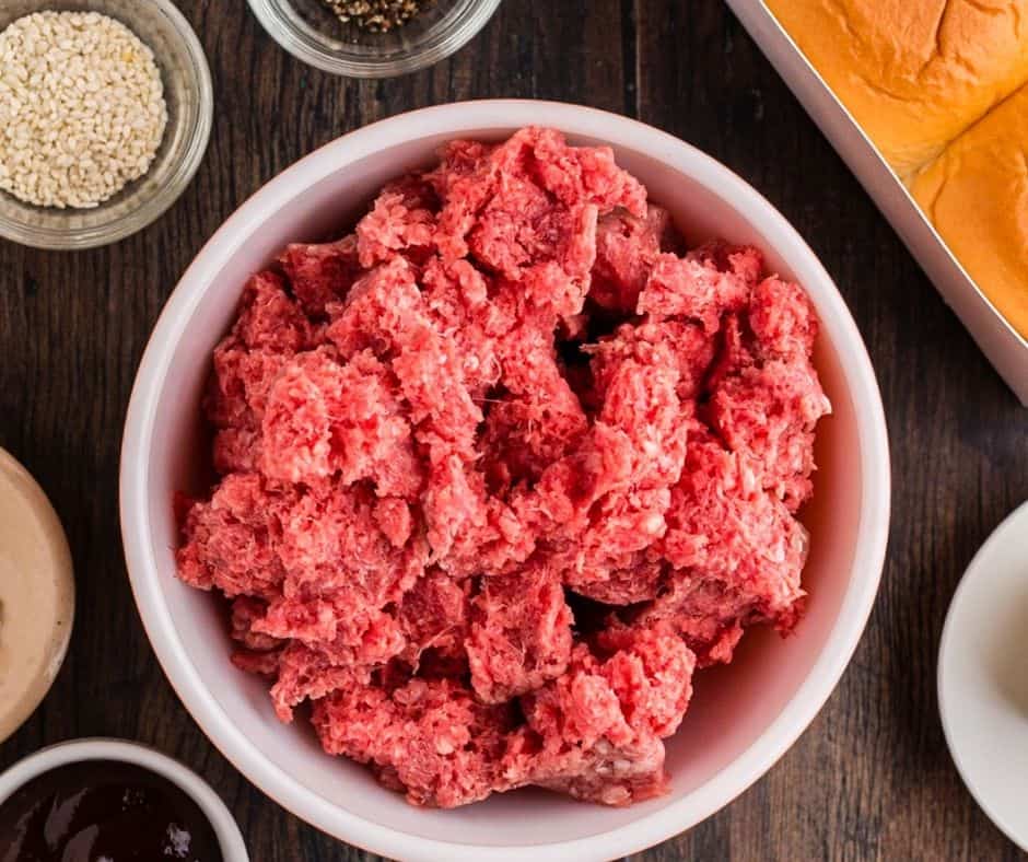 is cooked ground beef good for dogs