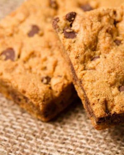 Air Fryer Chocolate Chip Cookie Bars