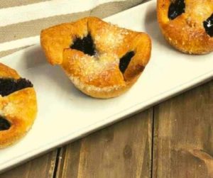 Air Fryer Blueberry Pastry