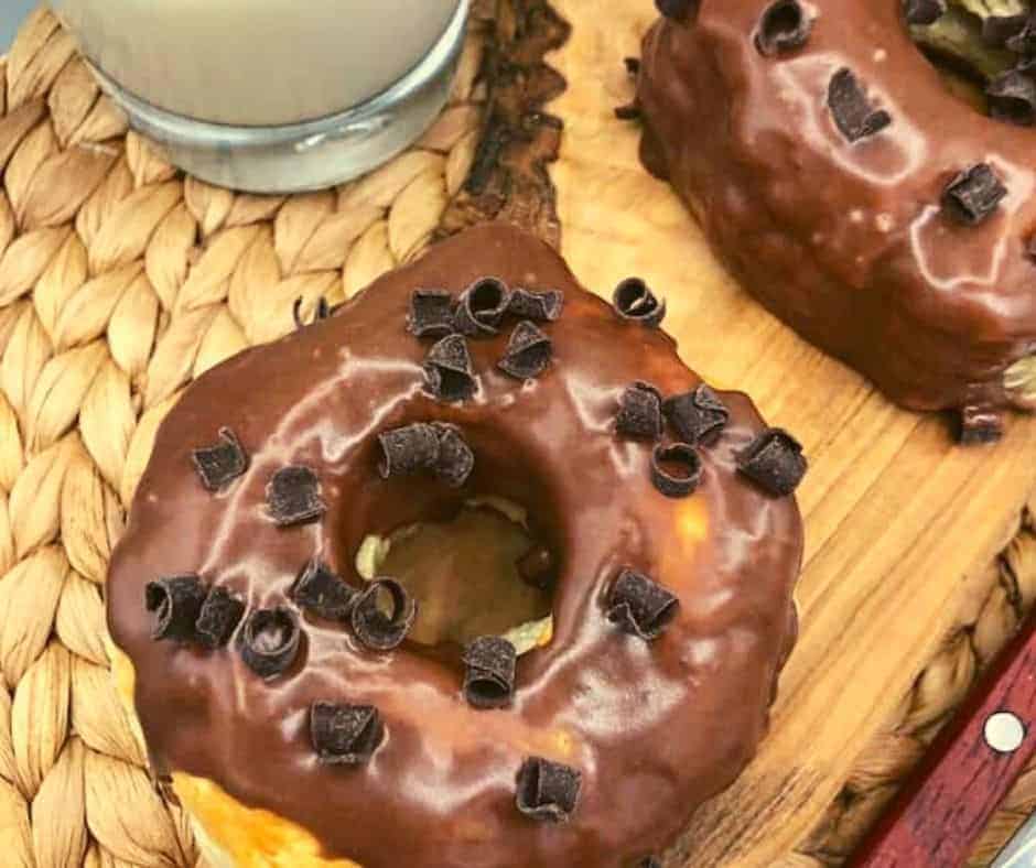 Air Fryer Chocolate Glazed Puff Pastry Donuts