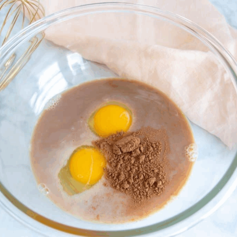 Add the ingredients in the mixing bowl, ready for the battering of the French Toast.
