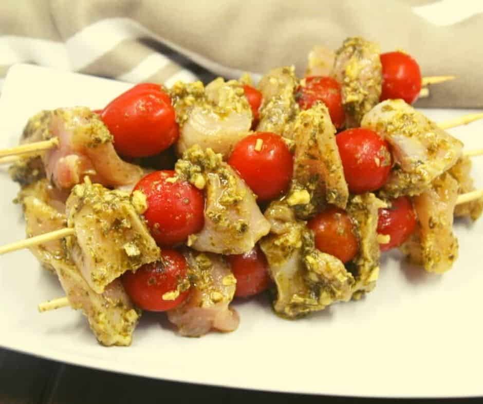 How To Make Air Fryer Pesto Chicken and Tomato Kebabs