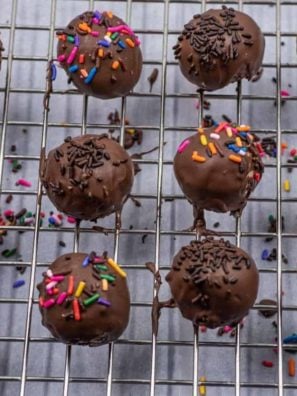 Air Fryer Chocolate Donut Holes