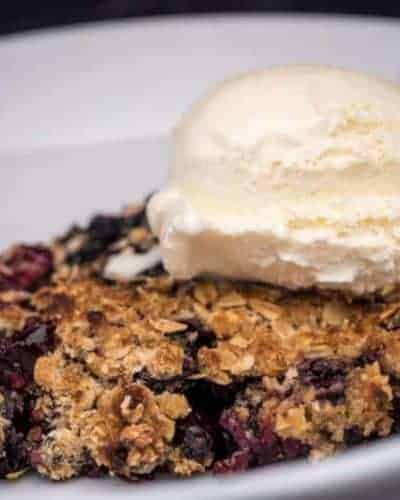 Air Fryer Old-Fashioned Blueberry Crisp