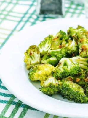 Air Fryer Roasted Broccoli with Garlic