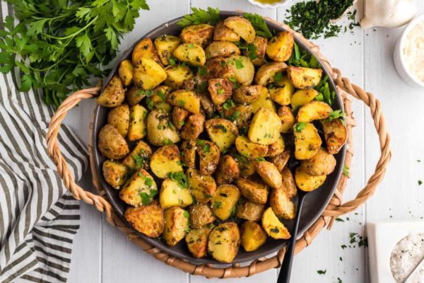 Air Fryer Garlic Parmesan Truffle Potato Wedges - Fork To Spoon