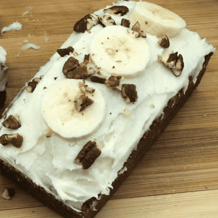 banana cake with icing