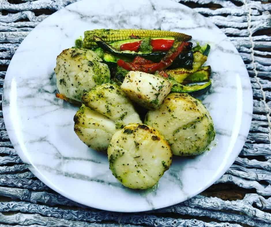 Air Fryer Scallops with Garlic Pesto Sauce