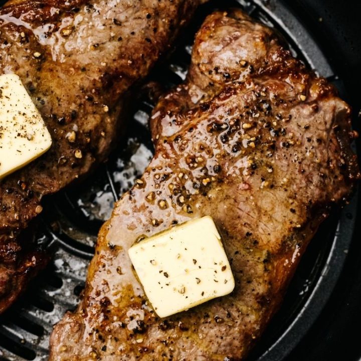 Sirloin steak bites in the Deluxe Air Fryer. Set the air fryer to 400 , Sirloin Steak