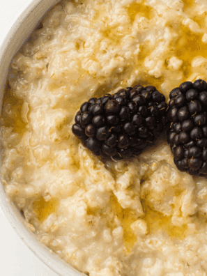 Make your favorite Starbucks oatmeal at home in minutes with this easy Instant Pot recipe! Warm, creamy, and topped with fruit, nuts, and brown sugar.