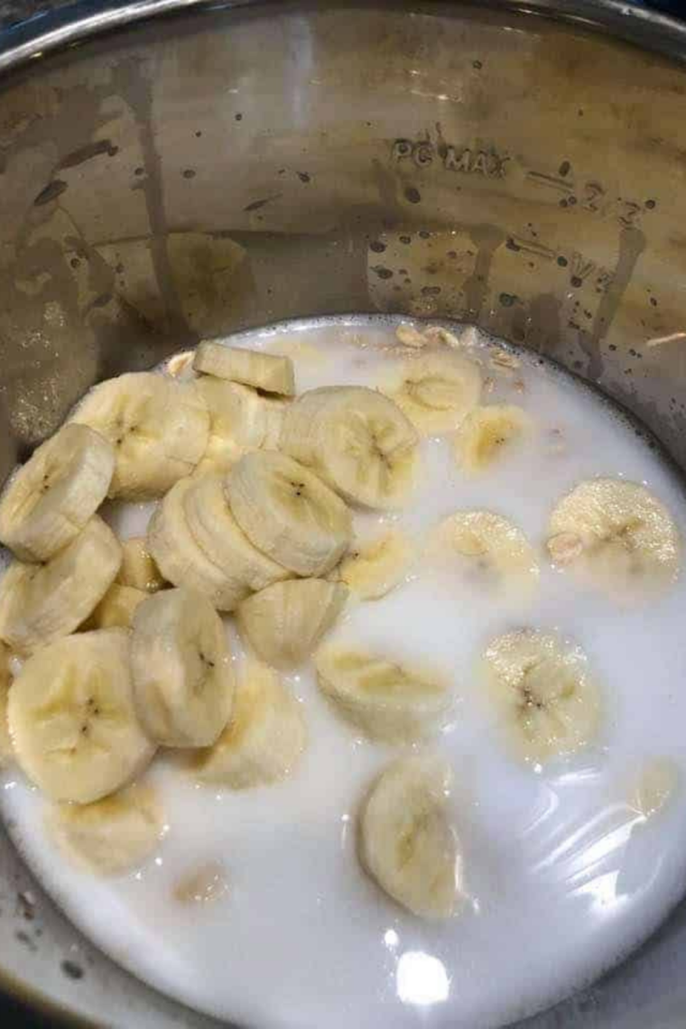 Instant Pot Banana Nut Bread Oatmeal