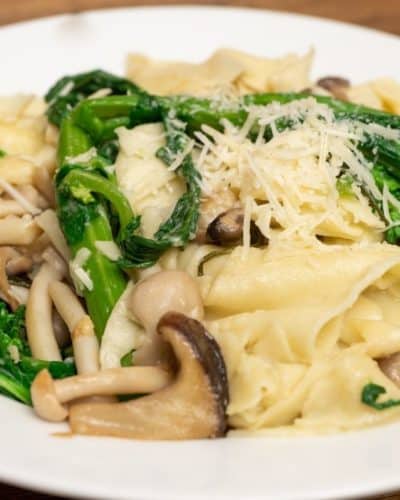 Instant Pot Penne with Sausage and Broccoli Rabe