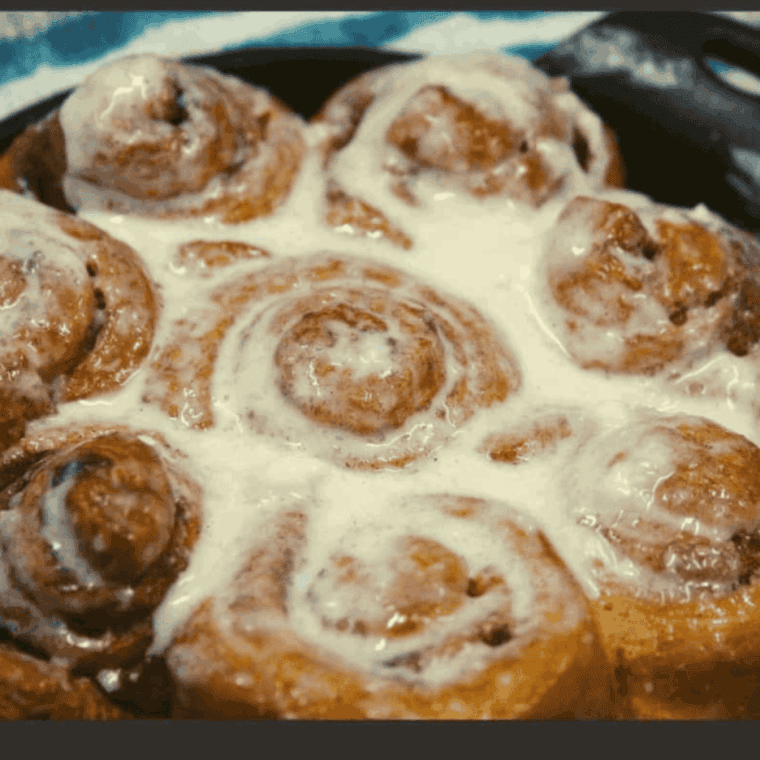 Close up of Wendy’s Cinnabon Pull-Apart Recipe.