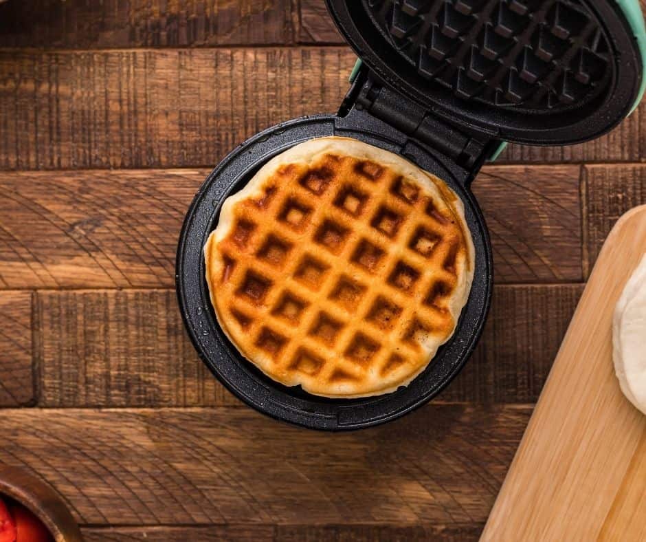 How To Make Air Fryer Breakfast Pizza Waffles
