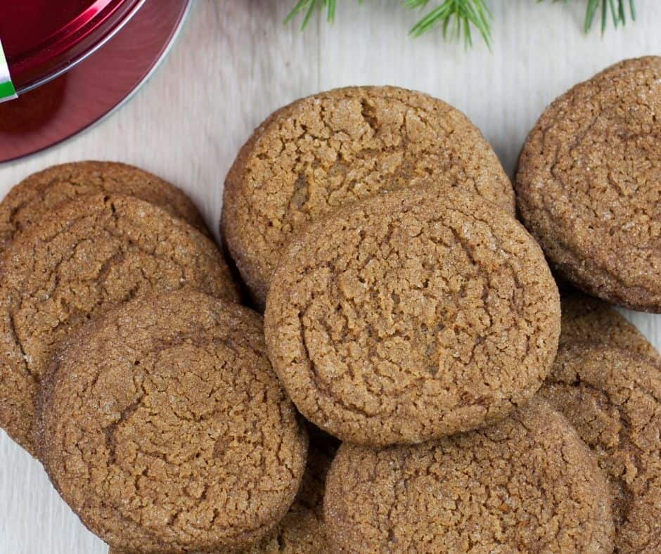 Air Fryer Gingersnap Cookies #easyairfrryerrecipes #airfryerdessert #cookies #Christmas #gingerbread #easyrecipes #forktospoon