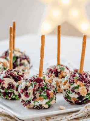 Cranberry Pecan Cheese Ball