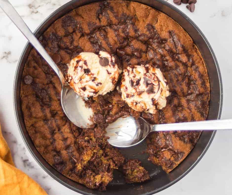 The BEST Homemade Pizookie (Pizza Cookie) - Rich And Delish