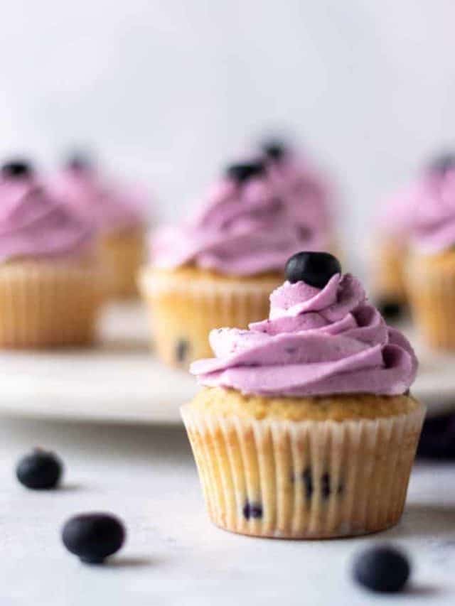 cropped-How-To-Make-Air-Fryer-Blueberry-Cupcakes-5.jpg