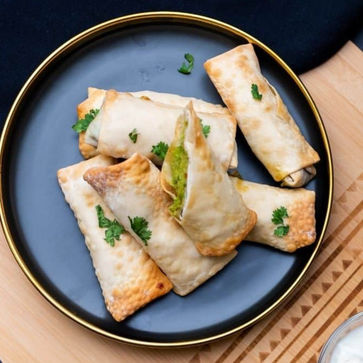 https://forktospoon.com/wp-content/uploads/2021/11/Air-Fryer-Avocado-Egg-Rolls.png